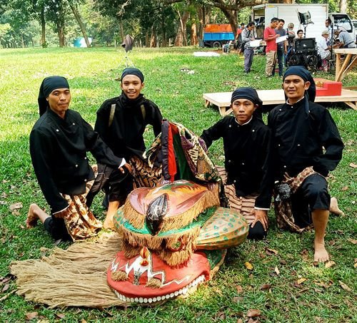 barongsai-sunda-kang-maman-big-0