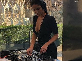 dj-disk-jockey-citra-kencana