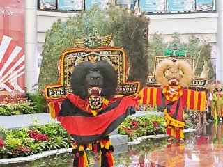 grup-reog-ponorogo-suryokencono