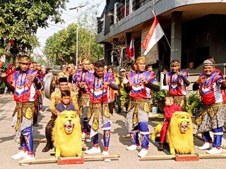 sanggar-sisingaan-galuh-rakasiwi