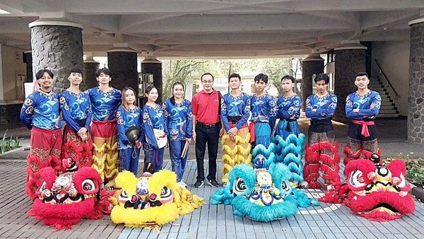 barongsai-liong-ci-sarah-big-0