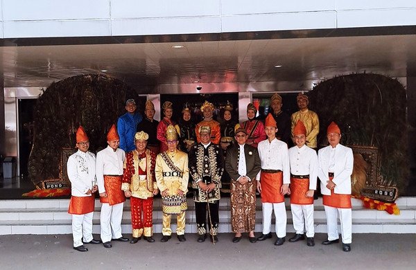sanggrar-reog-ponorogo-suryokencono-big-0