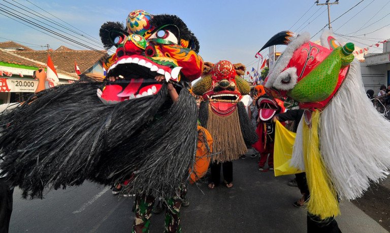 barongsai-sunda-kang-mulya-big-1