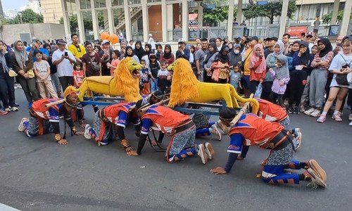 grup-sisingaan-pak-hari-big-1