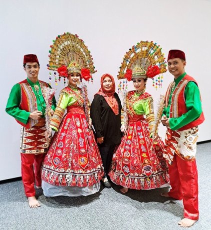 tari-nusantara-ci-santi-big-1